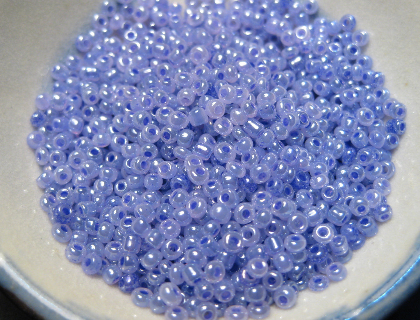 450 Grams Creamy Seed Beads 11/0 Glass Seed Beads 2mm