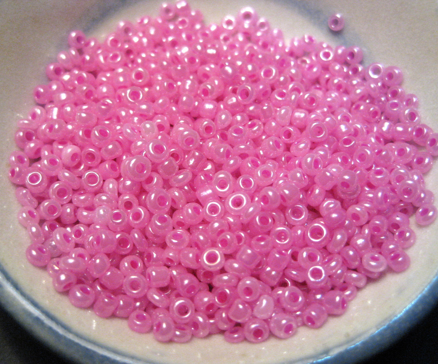 450 Grams Creamy Seed Beads 11/0 Glass Seed Beads 2mm