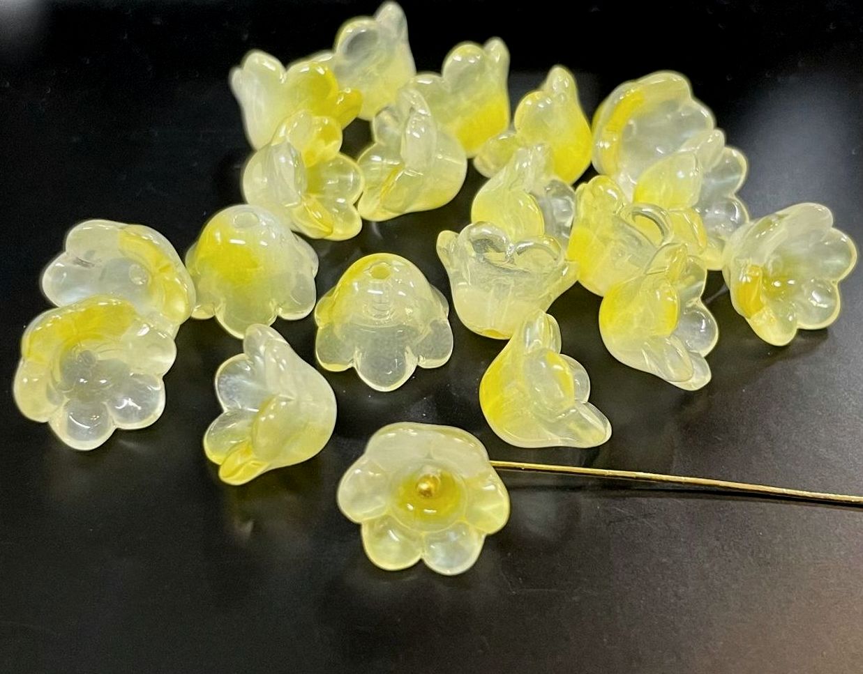 Bell Flower Beads Glass Beads 500pcs