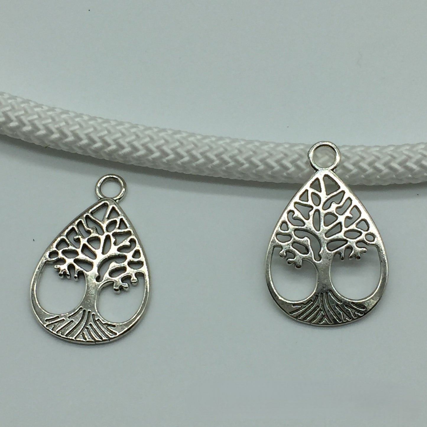 Antique silver Oval Tree Charms Pendant, 32x21mm,10pcs