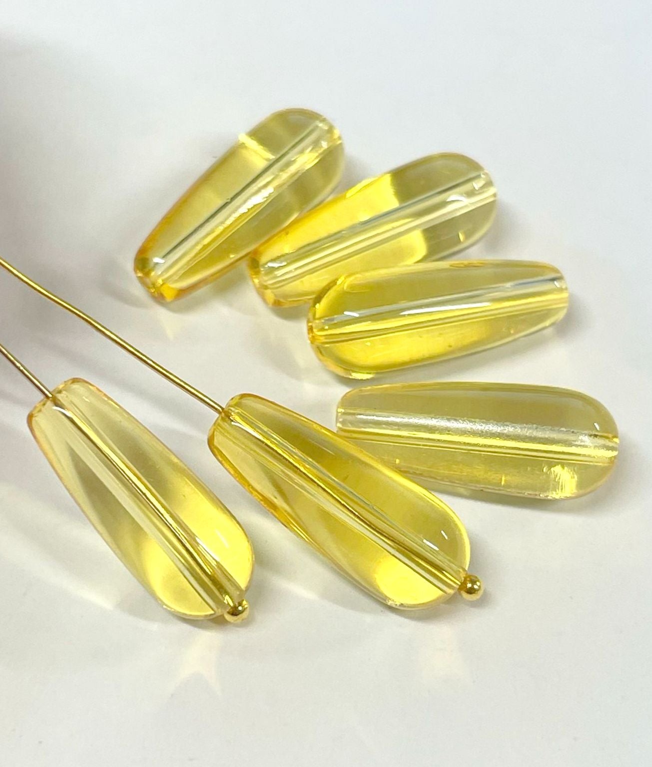Smooth teardrops glass beads, 20mm, 260pcs